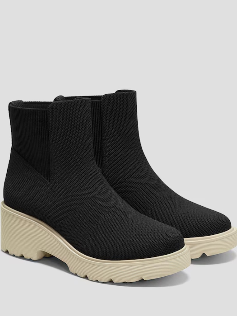 Vivaia Round-Toe Chunky Platform Travel Boots (Everly) sz 42 11